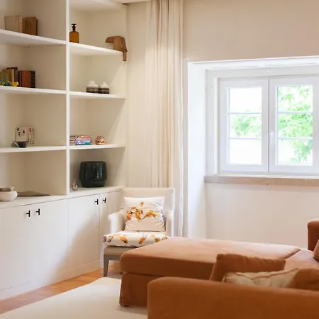 Flh Campo Pequeno Classic Charm With Garden 리스본