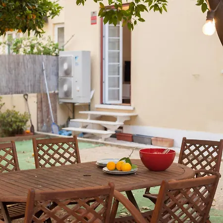 Flh Campo Pequeno Classic Charm With Garden