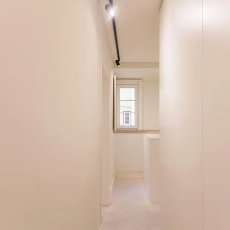 Flh Campo Pequeno Classic Charm With Garden דירה *